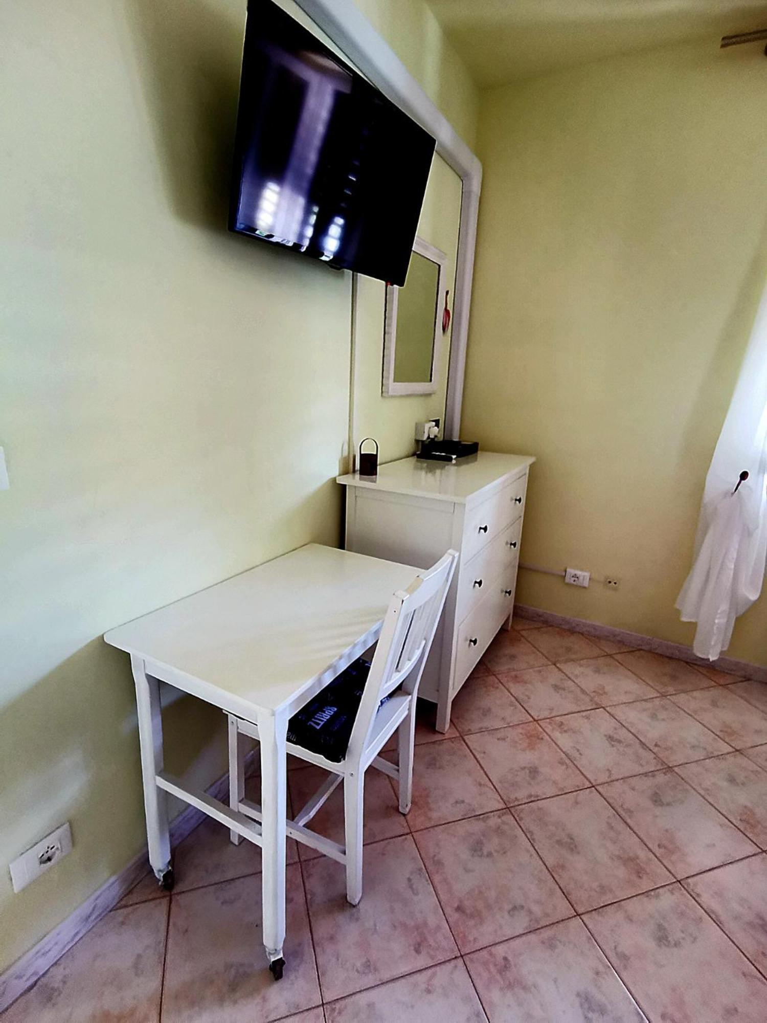 Essenza Del Mare Home ليفورنو المظهر الخارجي الصورة